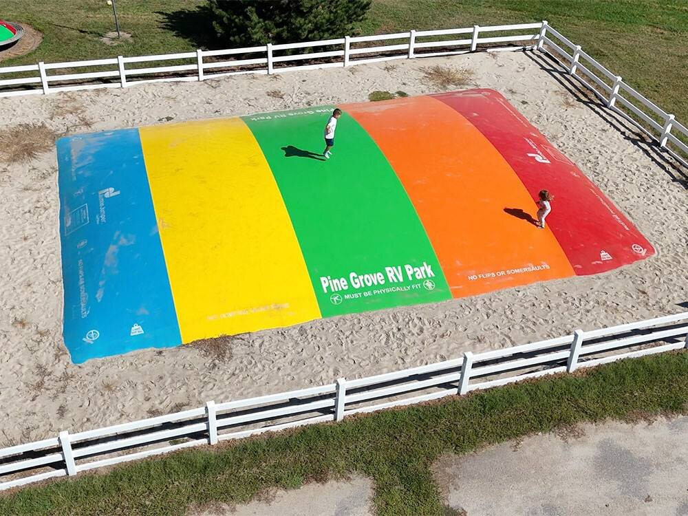 Pine Grove RV Park & Campground-Greenwood必去景点