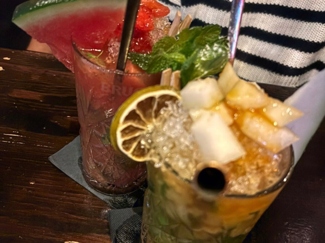 Alquimia Tavern-Los Corrales de Buelna必去景点