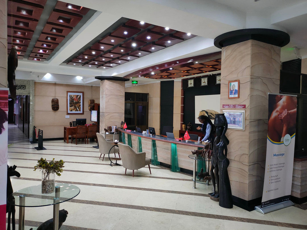 Best Western Plus Paramount Hotel主图