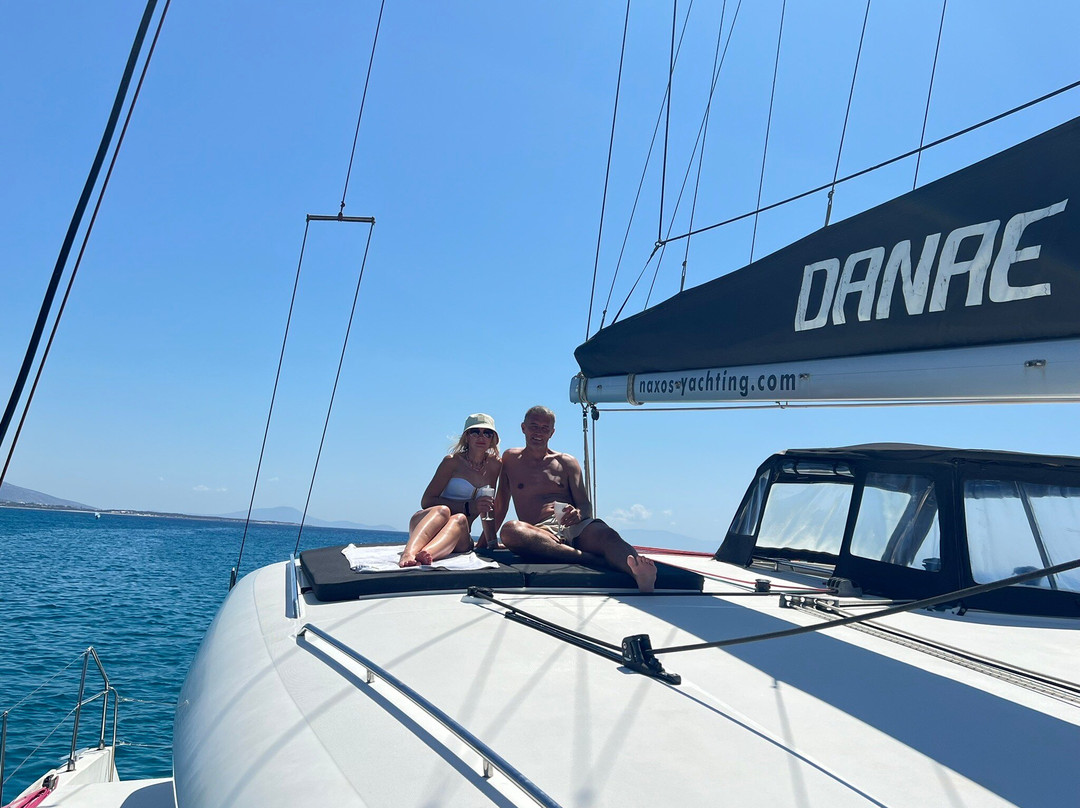 Catamaran Paros-Piso Livadi必去景点