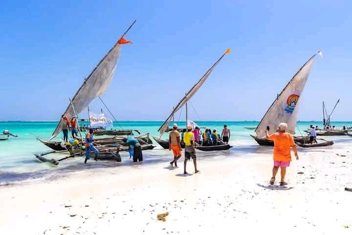 Diani By Day Tours-迪亚尼必去景点