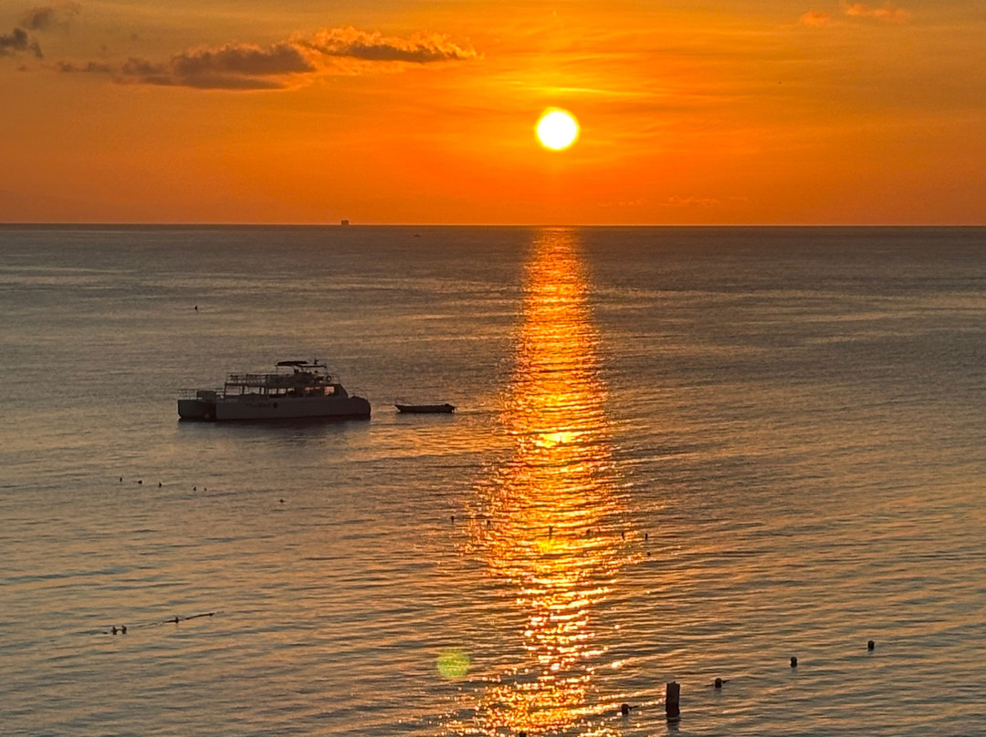 The Reef Island Resort主图