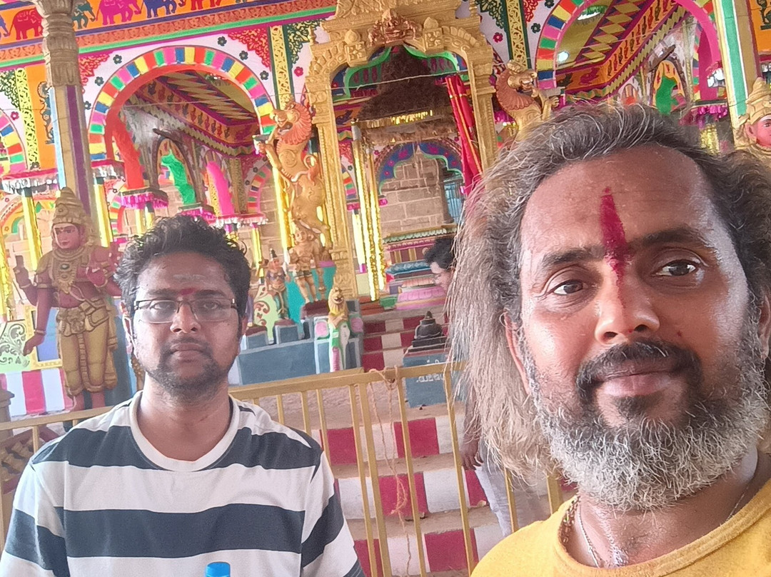 Thiruvalasuzhi Pillaiyar Kovil Shri Vellai Pillaiyar Kovil-昆巴可南必去景点