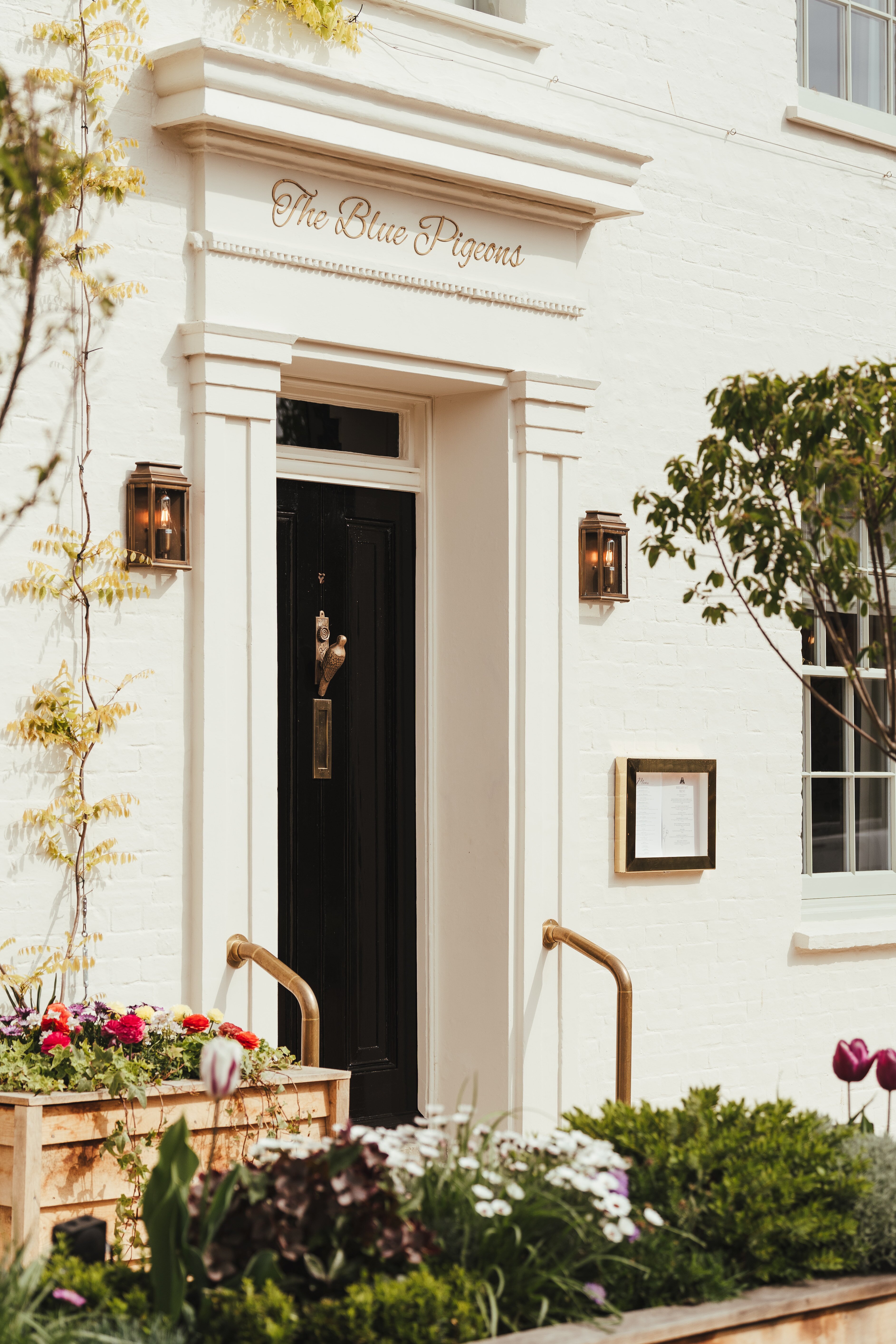 The Blue Pigeons-浴室