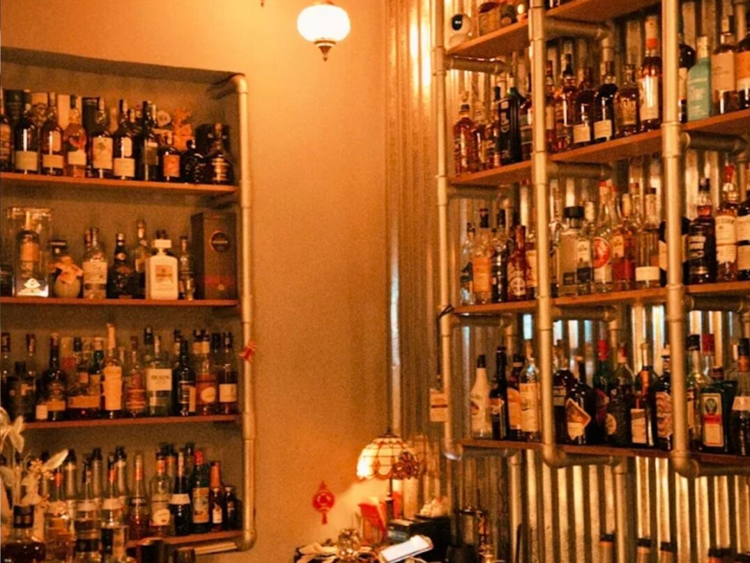 The Mandarin Cocktails Bar