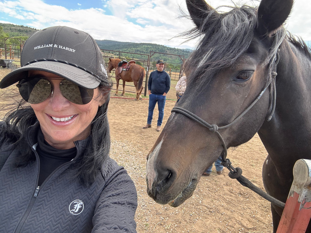 提顿温泉Spa酒店主图