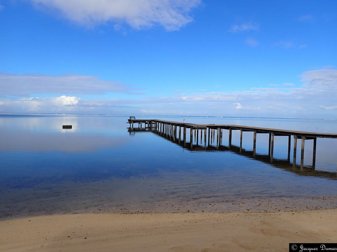 莫雷阿岛里那威海滩度假酒店主图