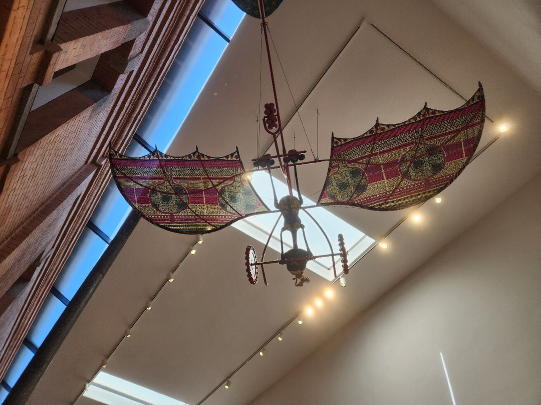 Foundation H-安塔那那利佛必去景点