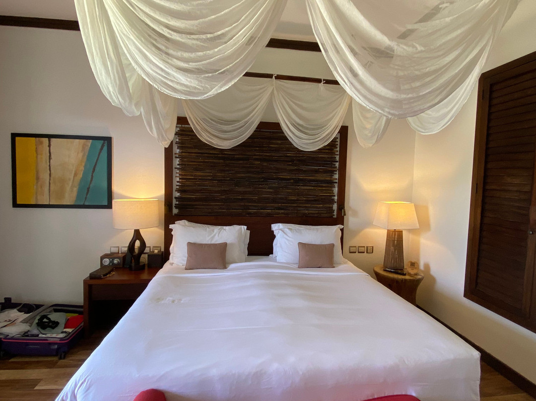 博瓦隆海滩H度假村主图