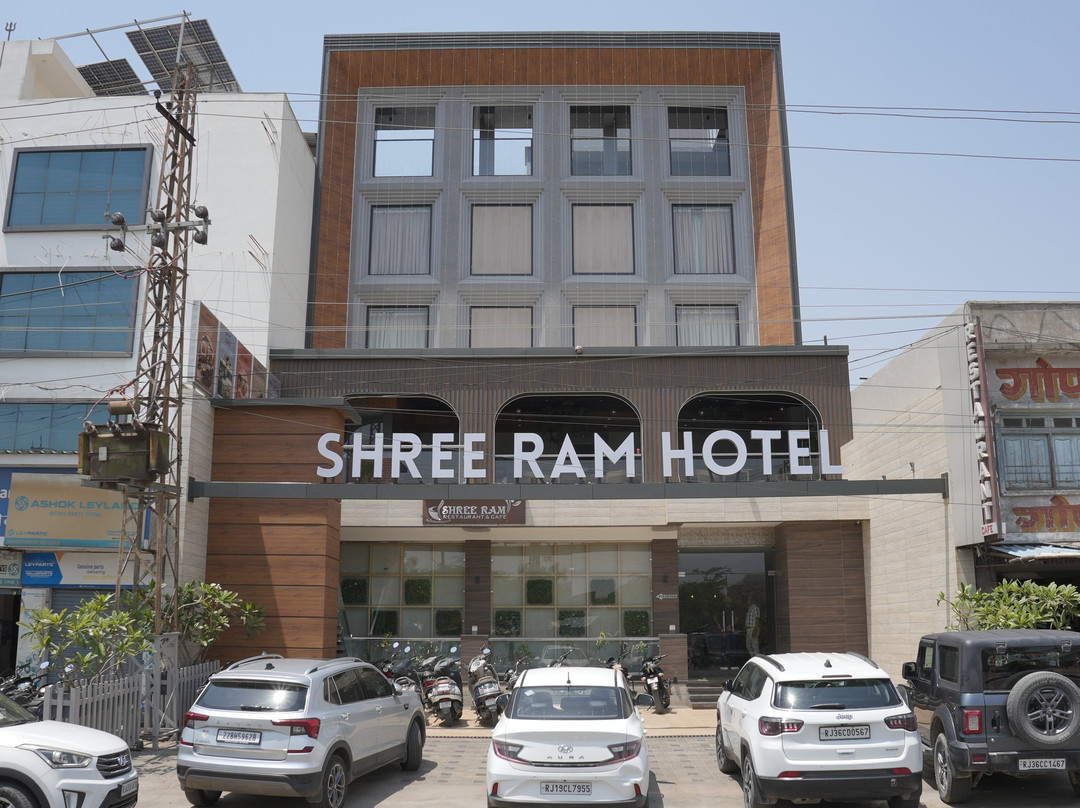 Shree Ram Restaurant & Cafe