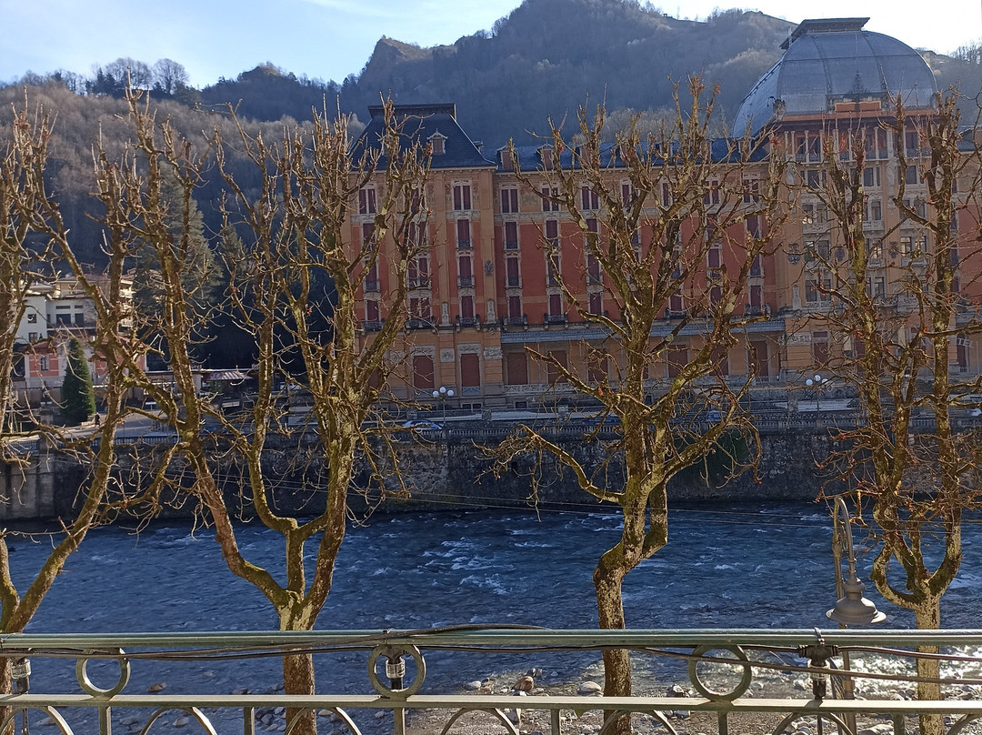 Hotel Centrale San Pellegrino Terme主图
