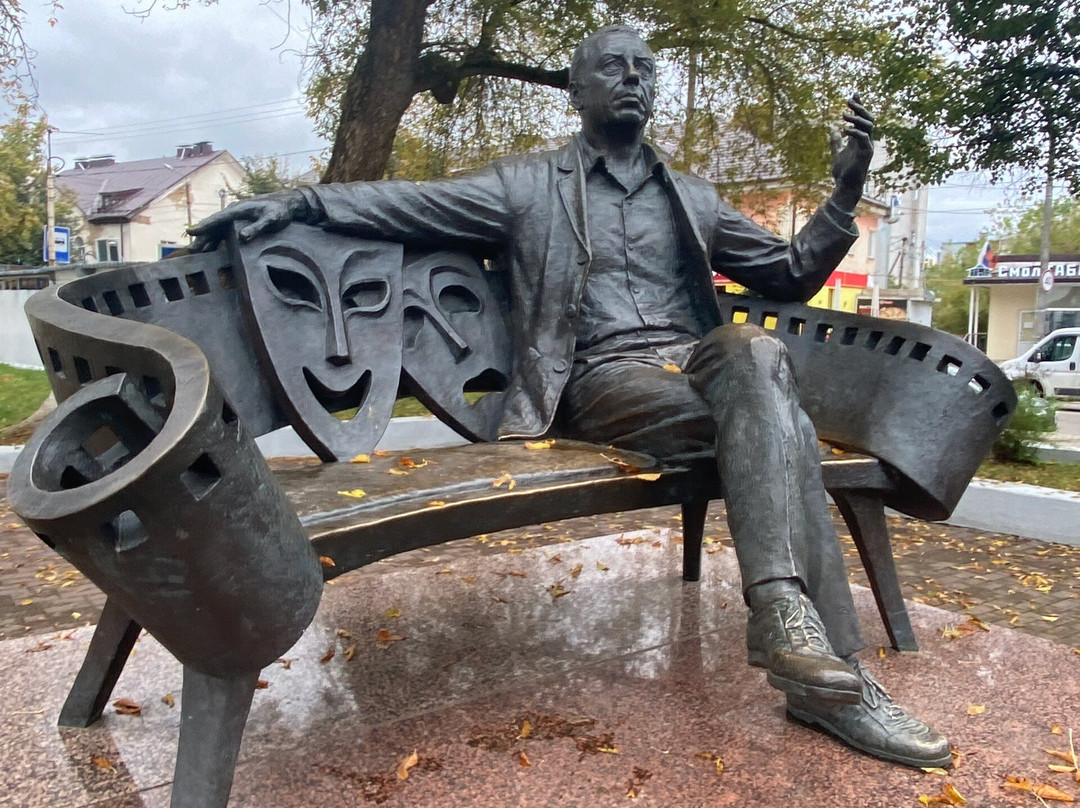 Monument to Anatoliy Papanov-Vyazma必去景点
