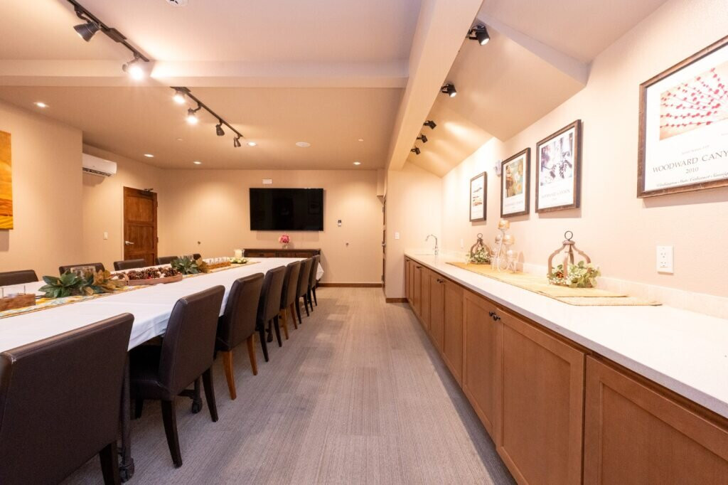 The Lodge at Columbia Point主图