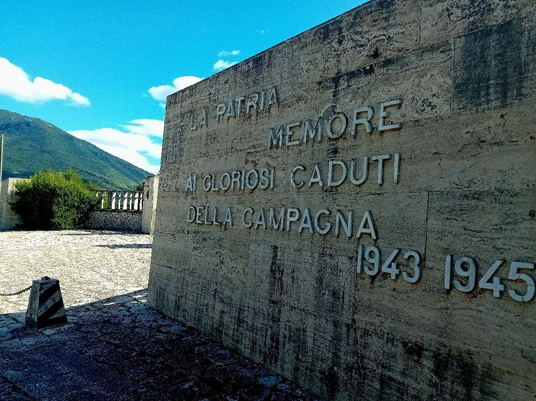 Sacrario Militare di Mignano Montelungo-Mignano Monte Lungo必去景点