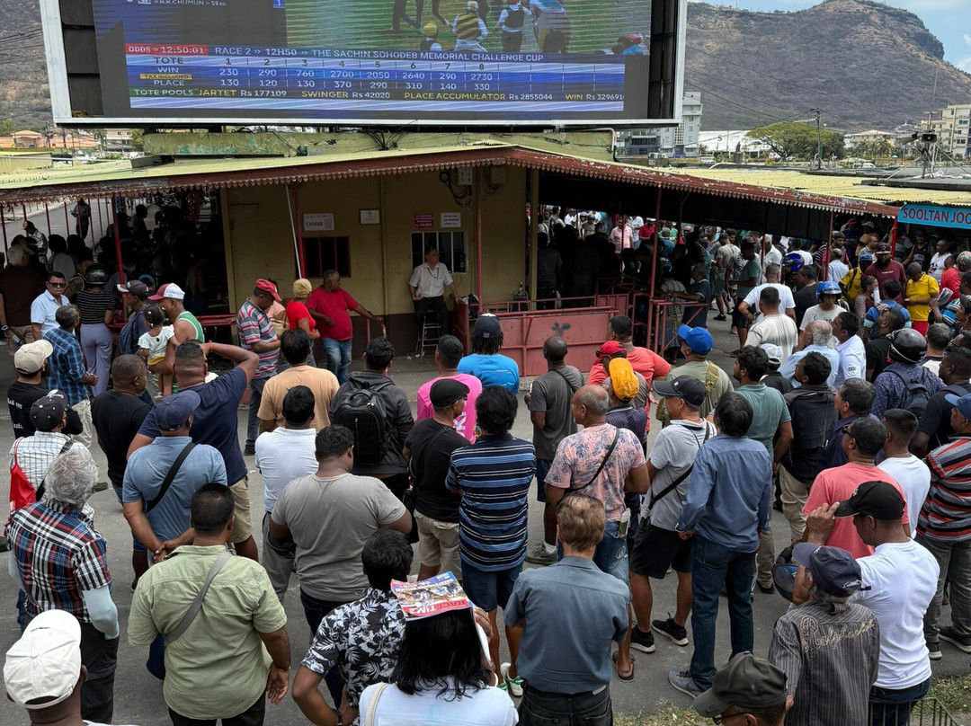 Port Louis Race Track-路易士港必去景点
