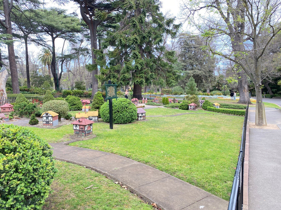 Model Tudor Village-墨尔本必去景点