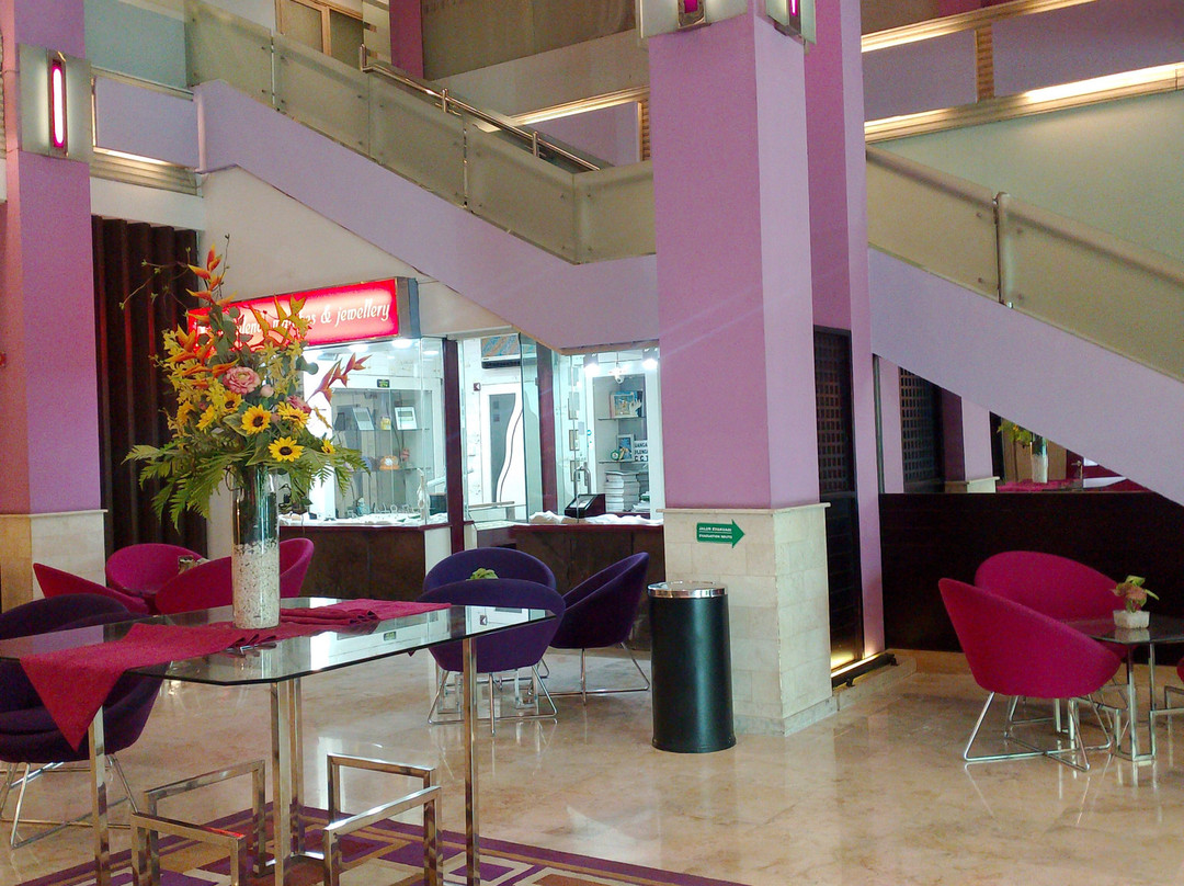 万隆喜爱酒店主图