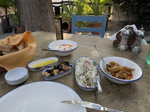 阿戈拉旅馆主图