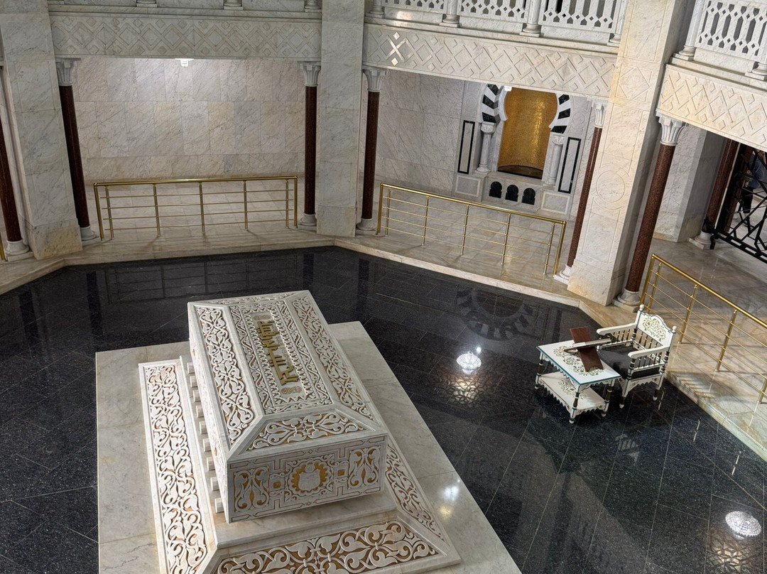 布尔吉巴陵墓-摩纳斯特必去景点