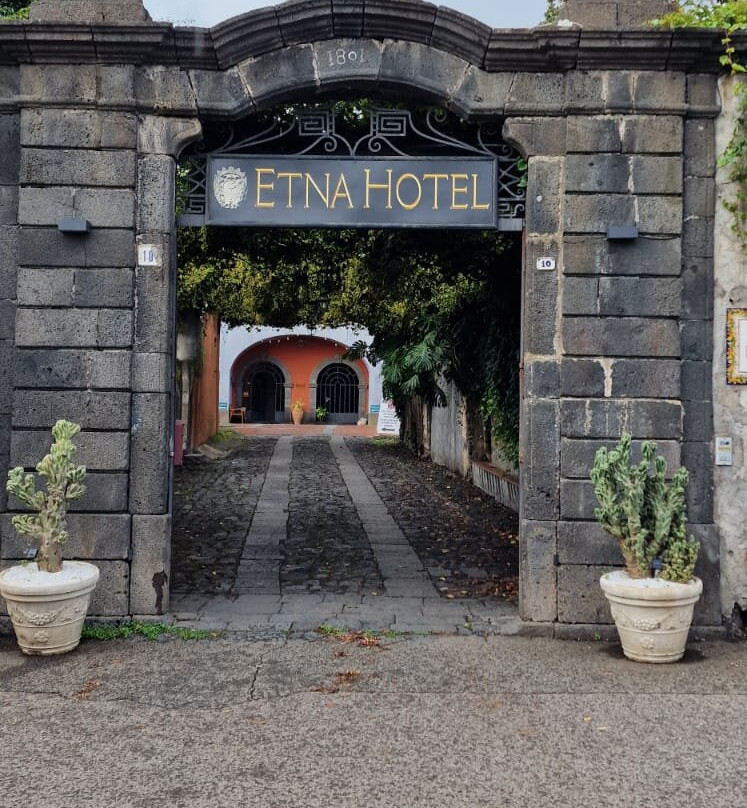 埃特纳酒店主图