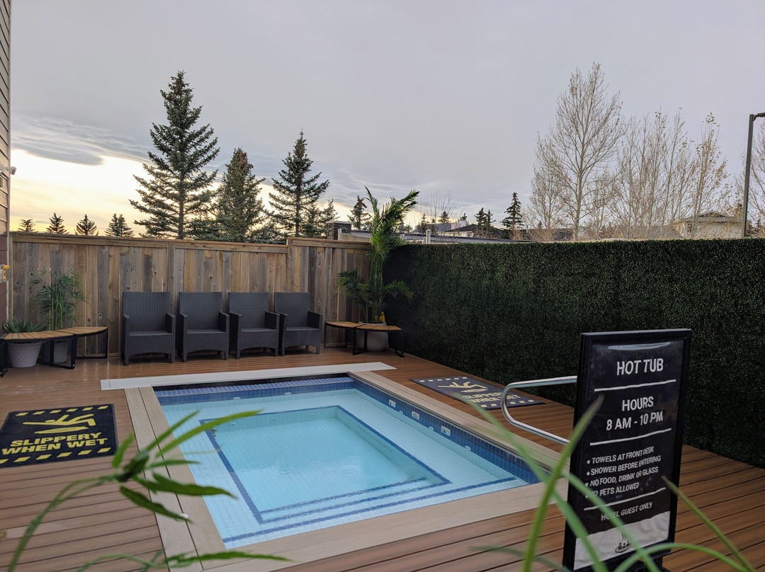 Days Inn & Suites by Wyndham Cochrane主图