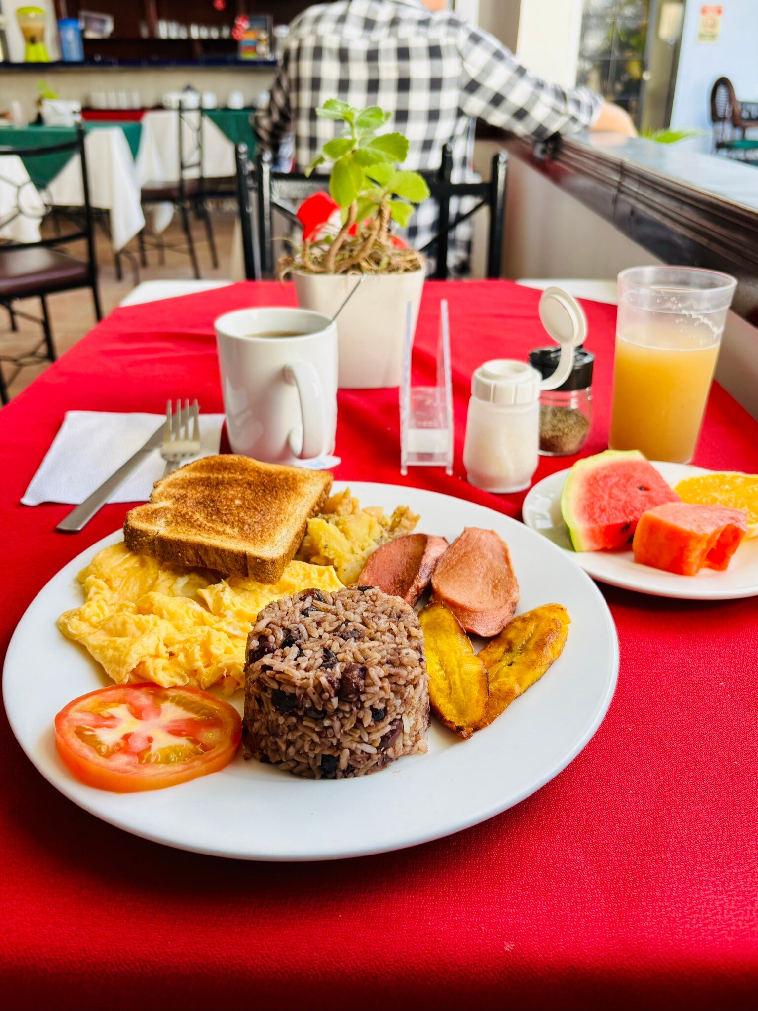 圣托马斯酒店-官方