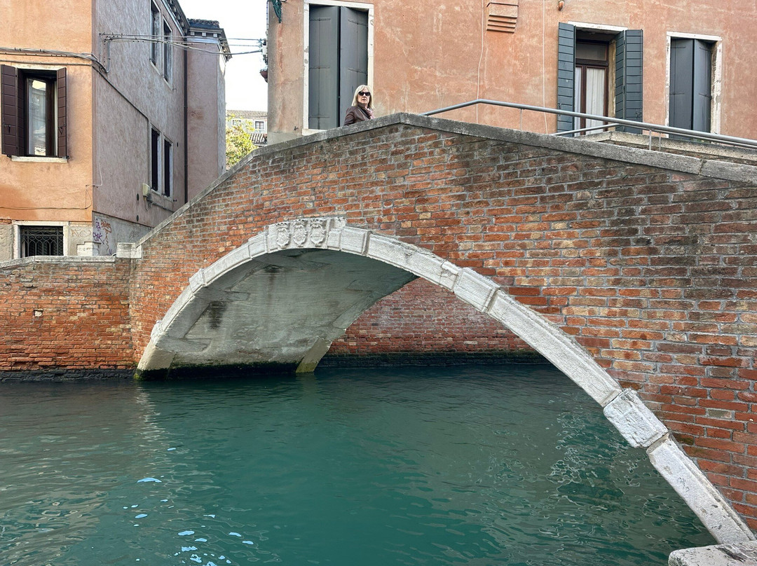 Ponte Storto a San Marcuola-威尼斯必去景点