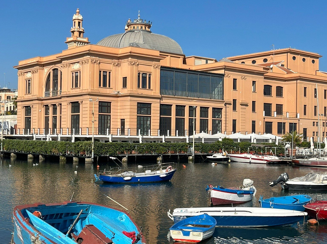 Italia Sweet Italia-瓦斯托必去景点