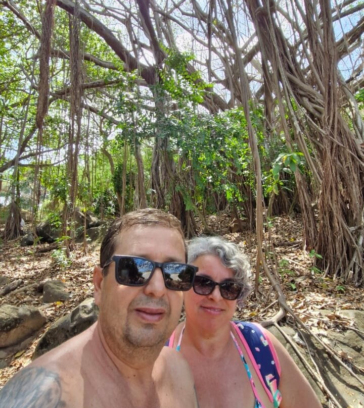 Meio Beach-费尔南多-迪诺罗尼亚群岛必去景点