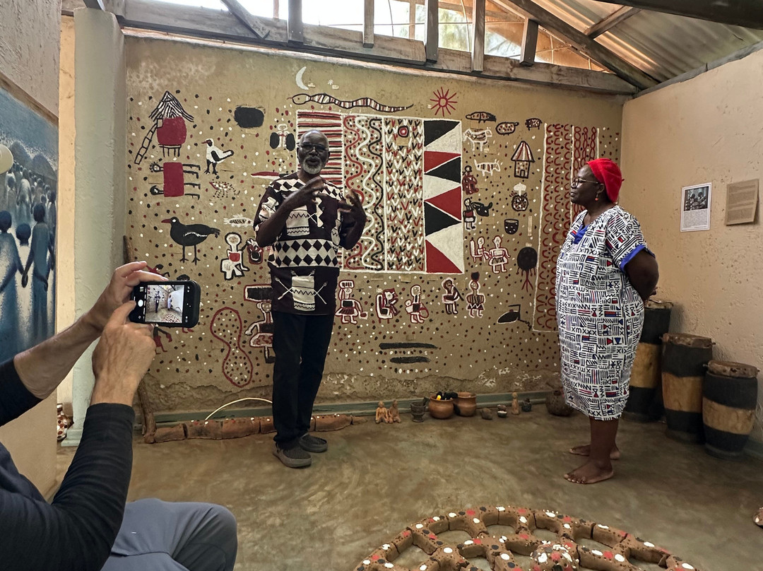 Wayiwayi Art Studio and Gallery-李文斯顿必去景点