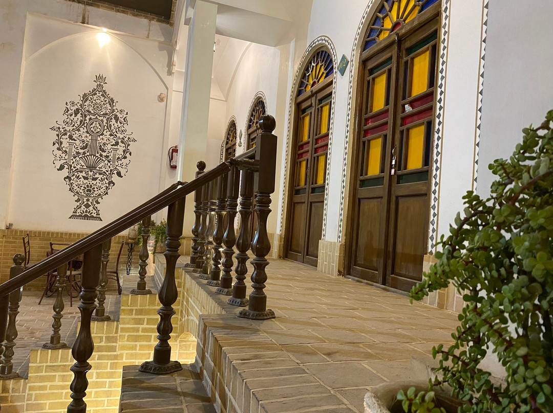 Amirza Traditional Hotel主图