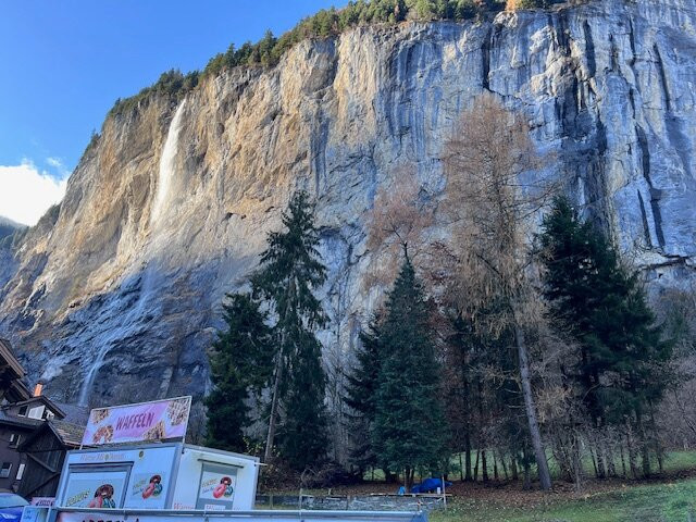 Staubbach Waterfall-劳特布龙嫩必去景点