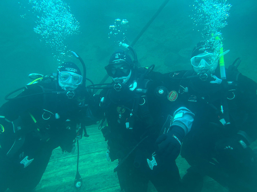 Hidden Depths Dive Centre-Yate必去景点