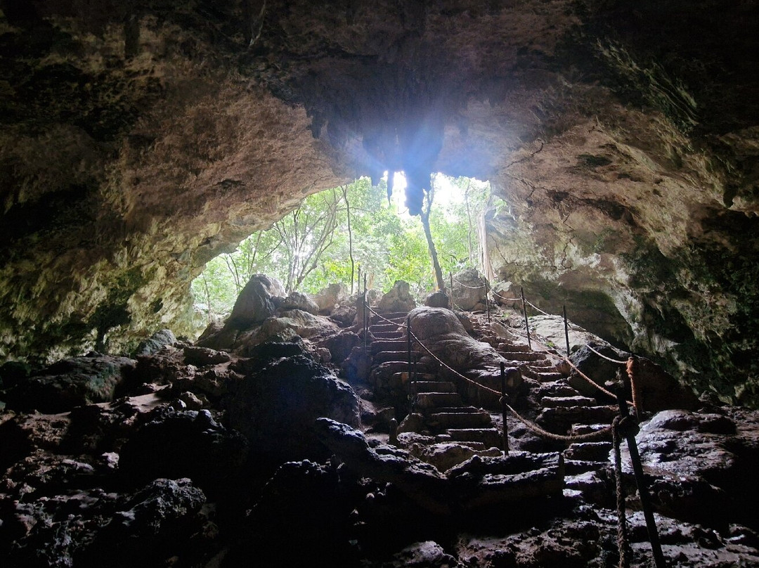 Kuza Cave-江比阿尼必去景点