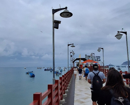 Muelle Turistico-Puerto Lopez必去景点