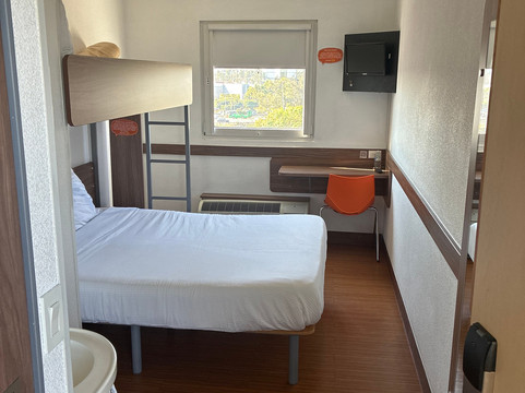 嗨萨波潘酒店主图