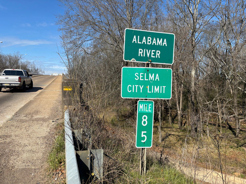 Edmund Pettus Bridge-Selma必去景点