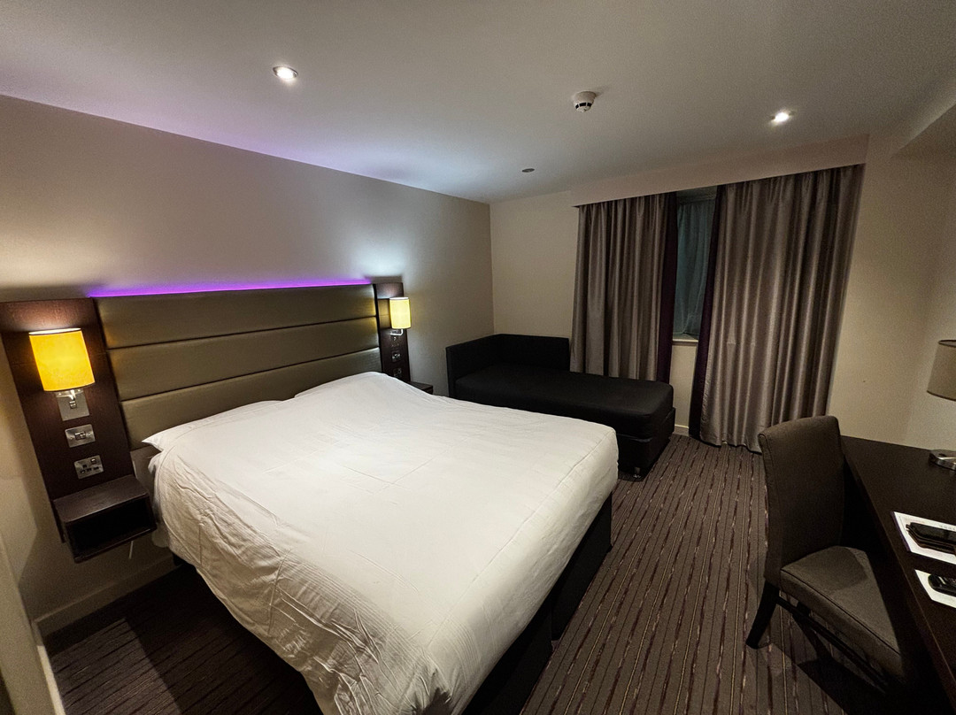 利兹海丁利普瑞米尔酒店主图