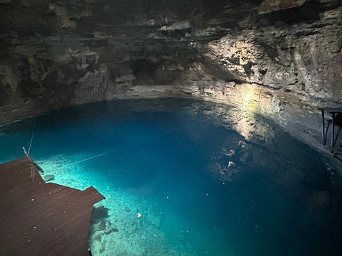 Cenote Xux Ha-巴利亚多利德必去景点