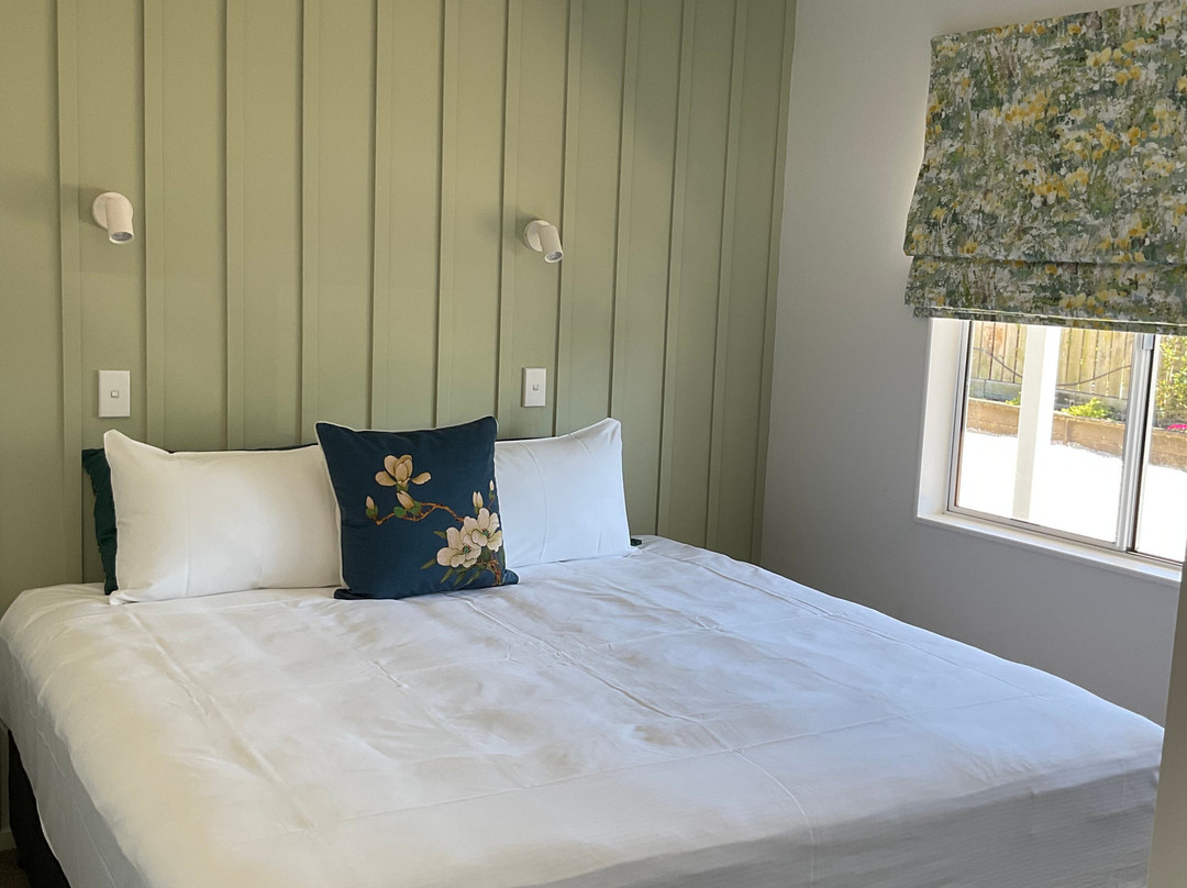 Pioneer Motels主图