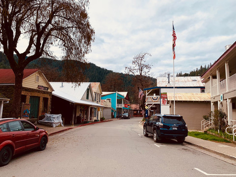 Riverside Mountain Lodge主图