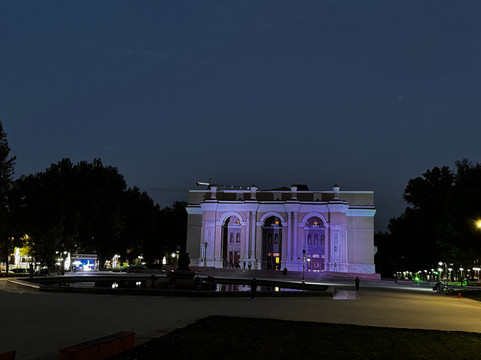 Alisher Navoiy Theater-塔什干必去景点