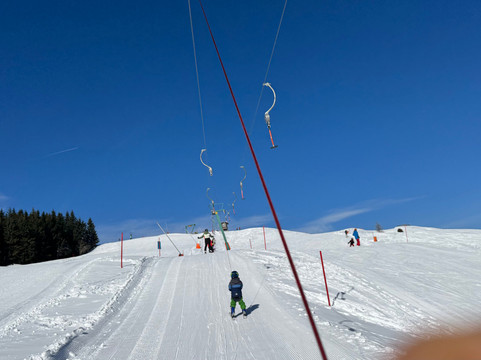 纳蒂雷尔酒店主图
