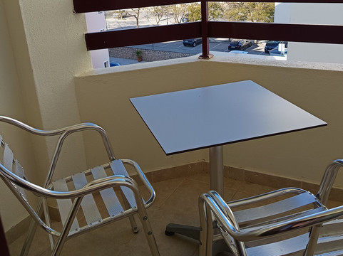 阿尔巴酒店主图