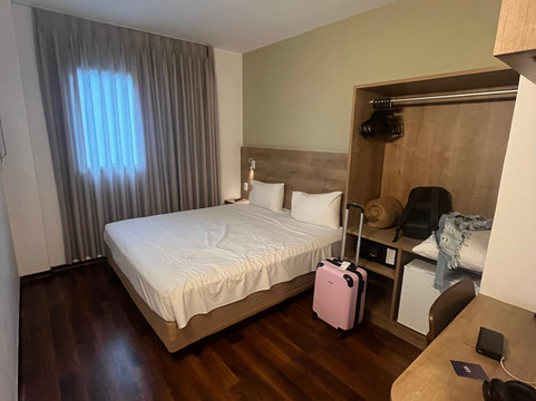 维多利亚舒眠酒店主图