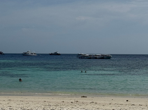 丽贝岛芭堤雅海滩玛丽度假村主图