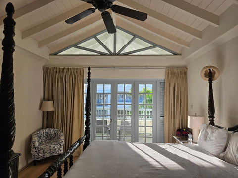 萨凡纳海滩俱乐部酒店主图