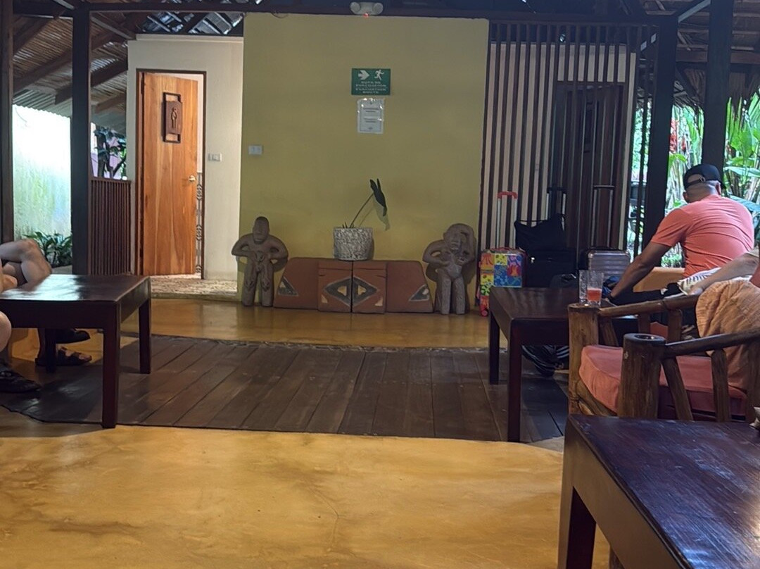 肖万达山林小屋主图