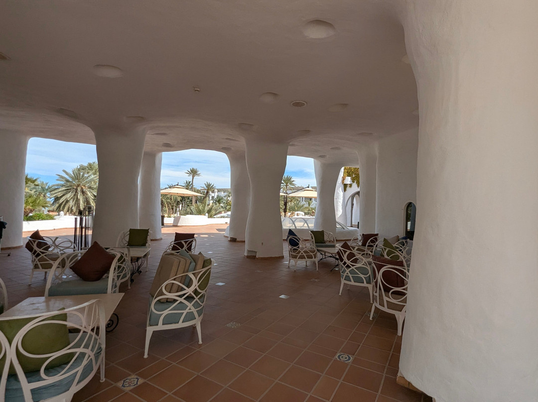 欧德赛海水浴场度假村主图