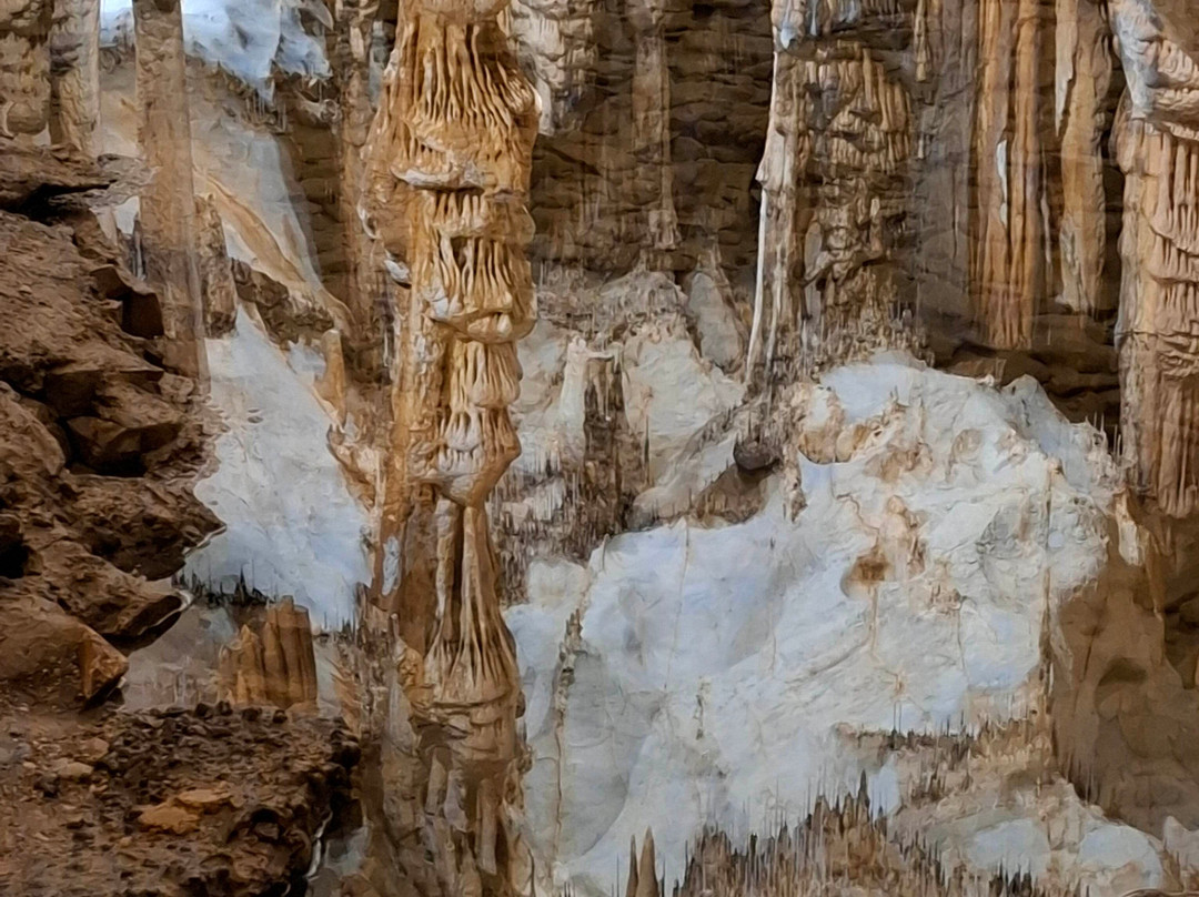 Grotte de Limousis-Limousis必去景点